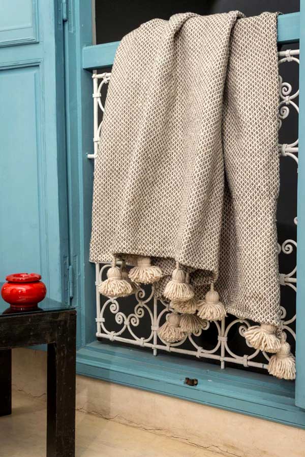 Couverture Losange à Pompons en laine